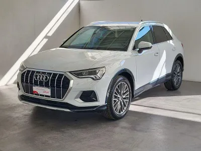 AUDI Q3 35 TDI S tronic Business Advanced