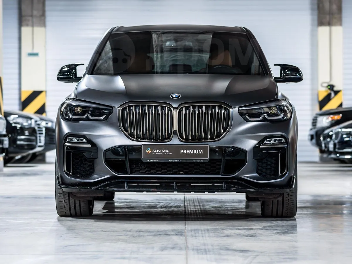 BMW X5 xDrive M50d AT Base Image 4