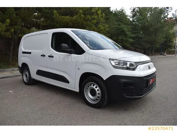 Fiat Doblo Doblo Cargo 1.5 BlueHDi Maxi Image 1